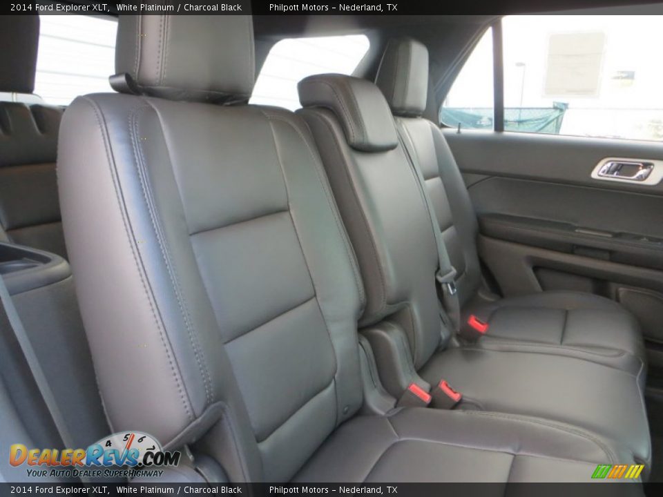 2014 Ford Explorer XLT White Platinum / Charcoal Black Photo #22
