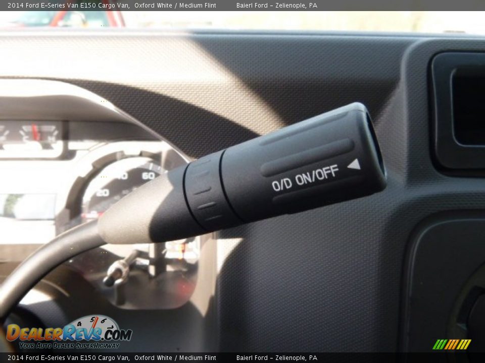 2014 Ford E-Series Van E150 Cargo Van Oxford White / Medium Flint Photo #19
