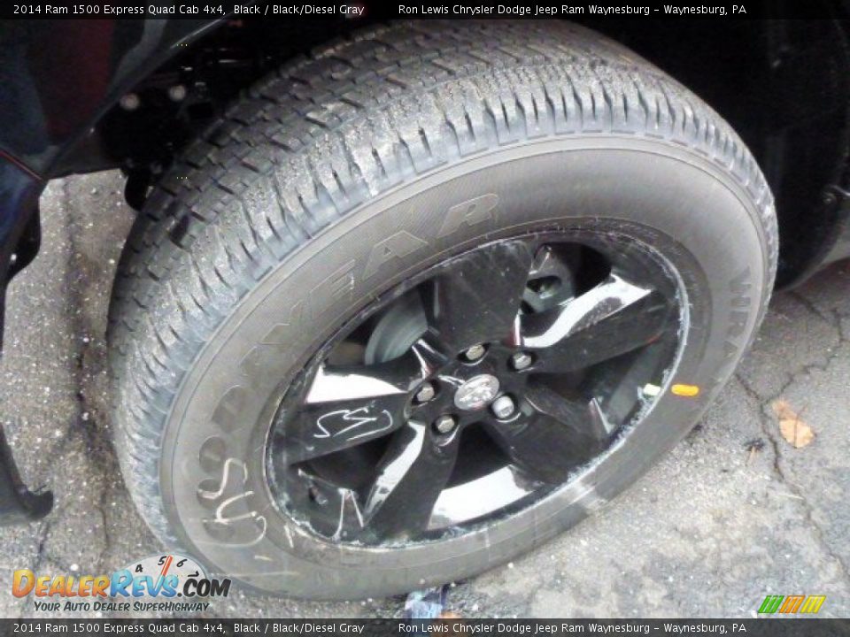2014 Ram 1500 Express Quad Cab 4x4 Black / Black/Diesel Gray Photo #11