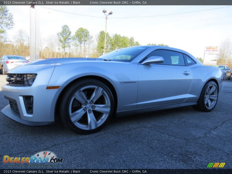 Front 3/4 View of 2013 Chevrolet Camaro ZL1 Photo #3