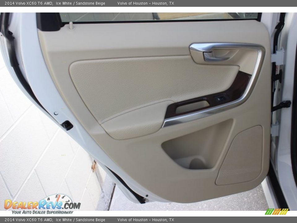 2014 Volvo XC60 T6 AWD Ice White / Sandstone Beige Photo #23