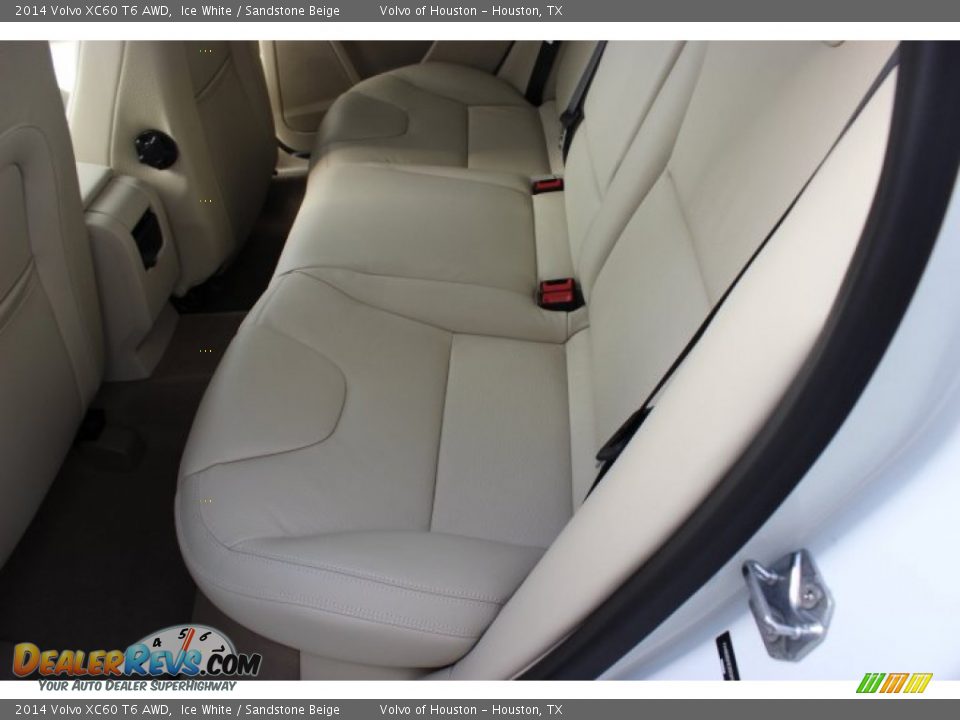 2014 Volvo XC60 T6 AWD Ice White / Sandstone Beige Photo #26