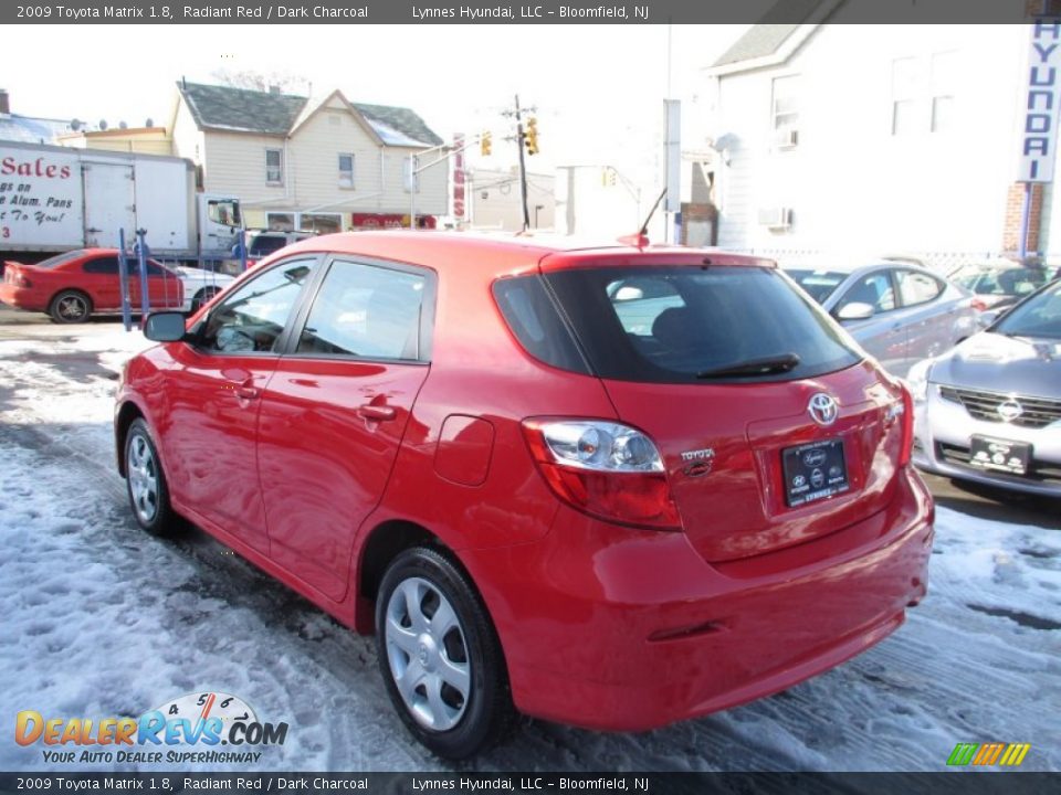 2009 Toyota Matrix 1.8 Radiant Red / Dark Charcoal Photo #6