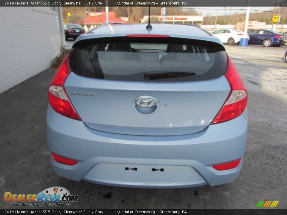 2014 Hyundai Accent SE 5 Door Clearwater Blue / Gray Photo #5