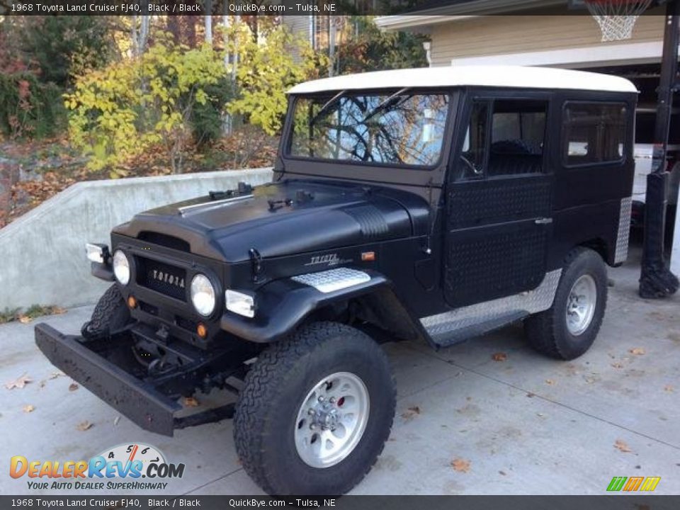 Front 3/4 View of 1968 Toyota Land Cruiser FJ40 Photo #1
