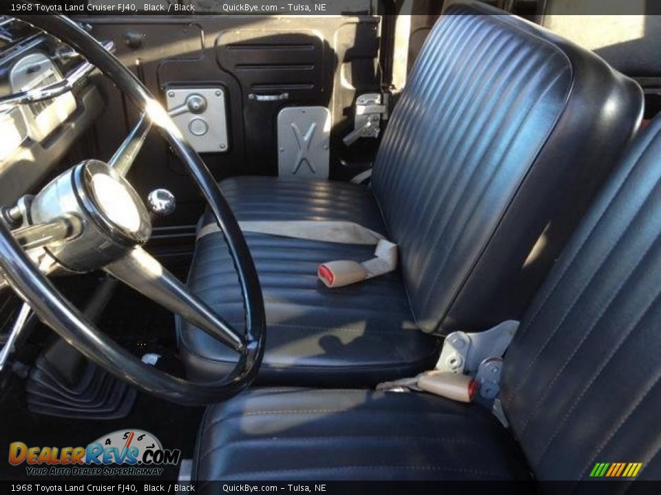 Front Seat of 1968 Toyota Land Cruiser FJ40 Photo #6