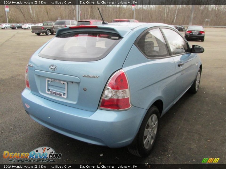 2009 Hyundai Accent GS 3 Door Ice Blue / Gray Photo #6