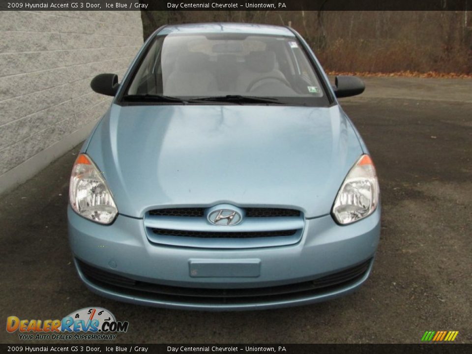 2009 Hyundai Accent GS 3 Door Ice Blue / Gray Photo #8