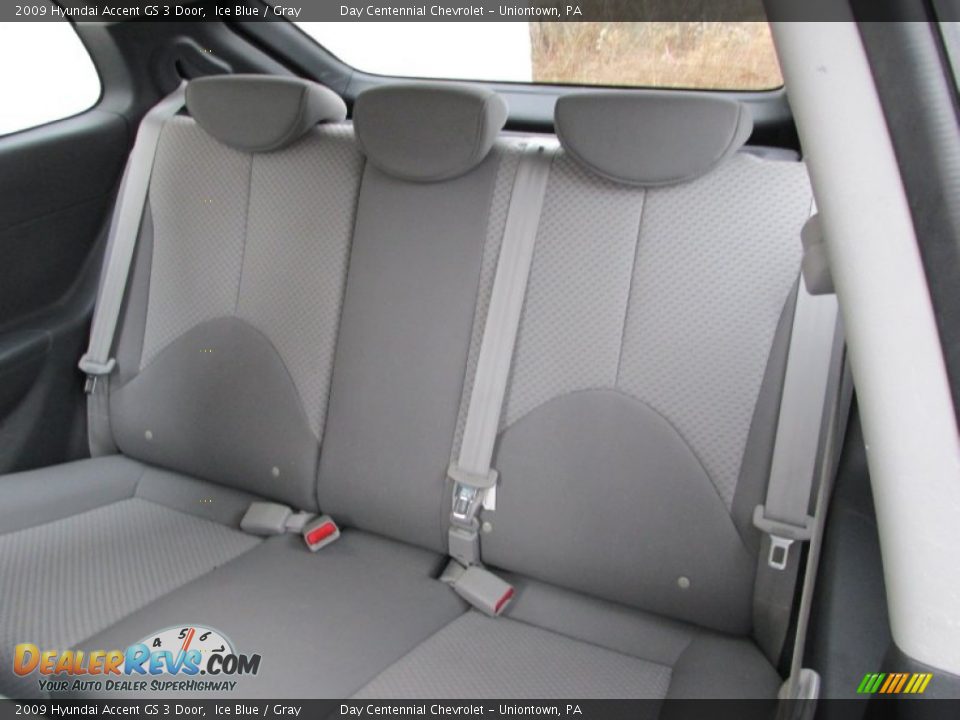 2009 Hyundai Accent GS 3 Door Ice Blue / Gray Photo #12