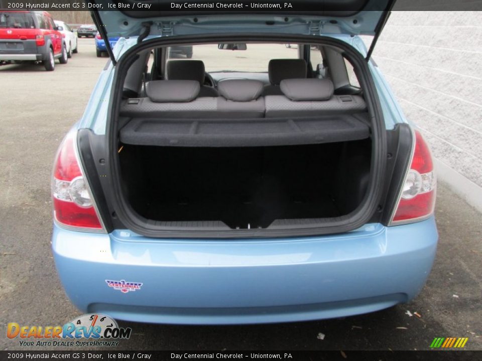 2009 Hyundai Accent GS 3 Door Ice Blue / Gray Photo #18