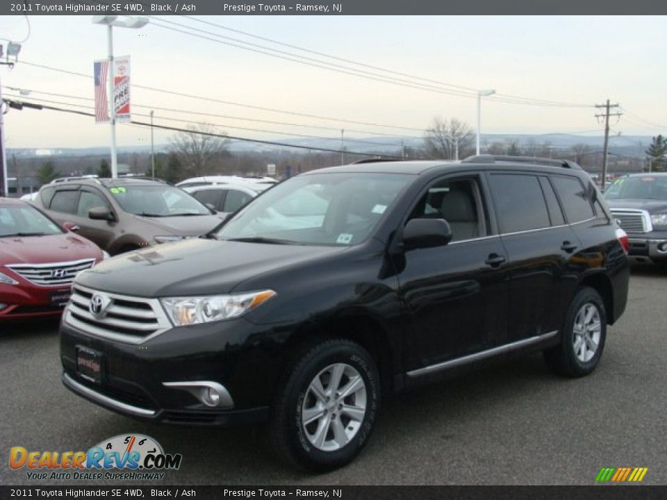 2011 Toyota Highlander SE 4WD Black / Ash Photo #3