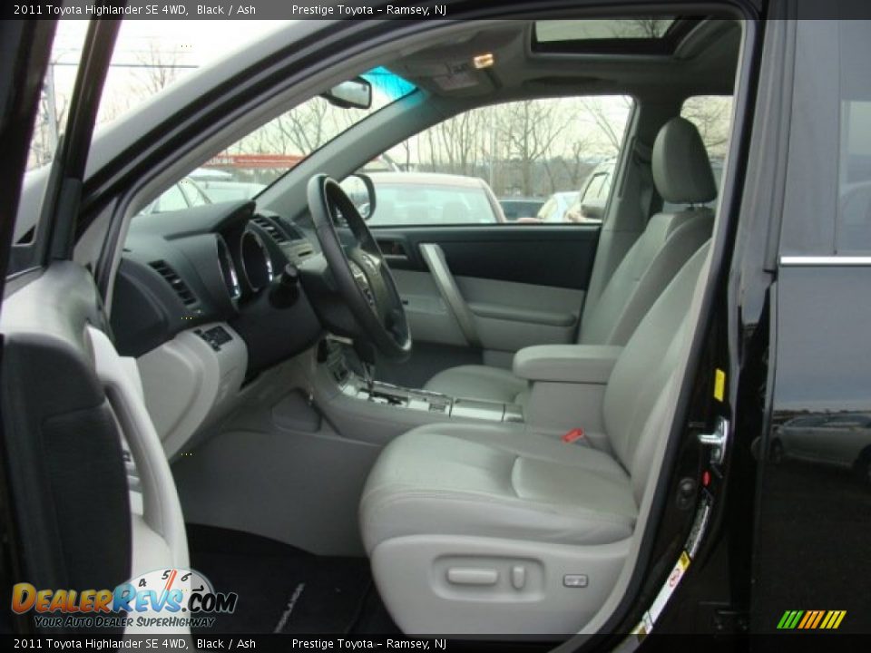 2011 Toyota Highlander SE 4WD Black / Ash Photo #7