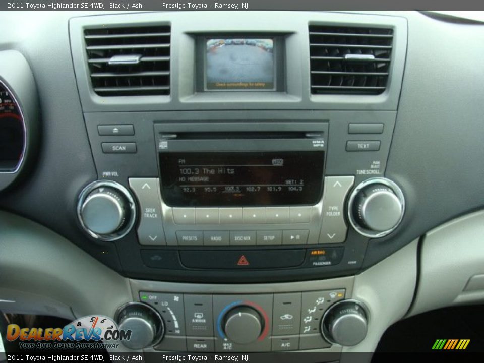 2011 Toyota Highlander SE 4WD Black / Ash Photo #11