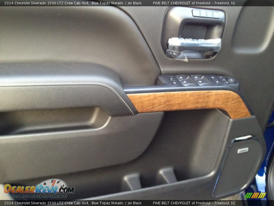 Door Panel of 2014 Chevrolet Silverado 1500 LTZ Crew Cab 4x4 Photo #8