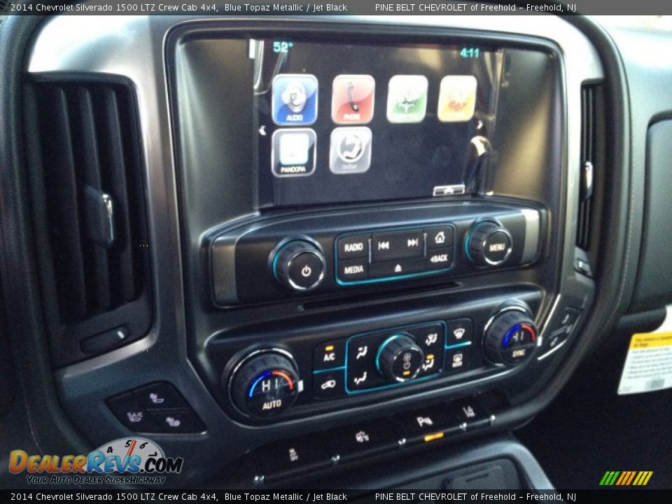 Controls of 2014 Chevrolet Silverado 1500 LTZ Crew Cab 4x4 Photo #10