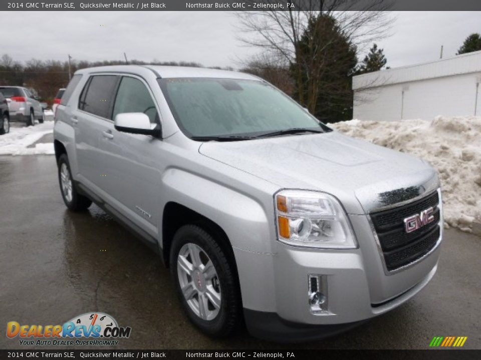 Front 3/4 View of 2014 GMC Terrain SLE Photo #3