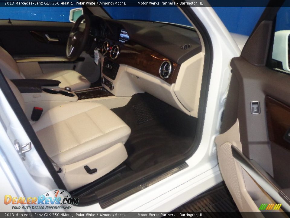 2013 Mercedes-Benz GLK 350 4Matic Polar White / Almond/Mocha Photo #31