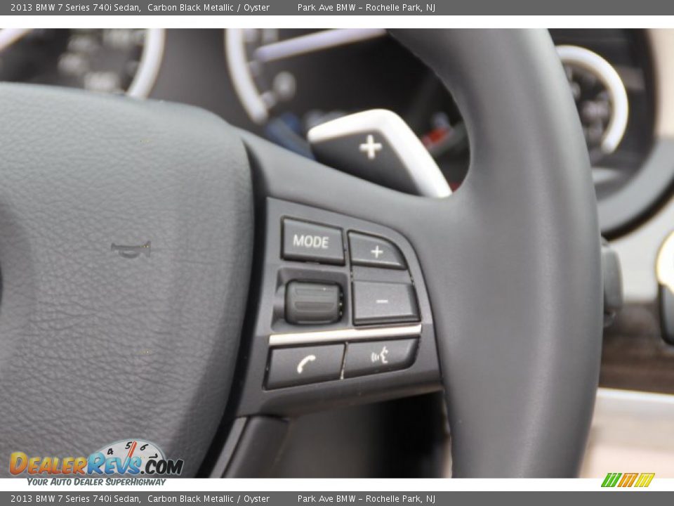 2013 BMW 7 Series 740i Sedan Carbon Black Metallic / Oyster Photo #17