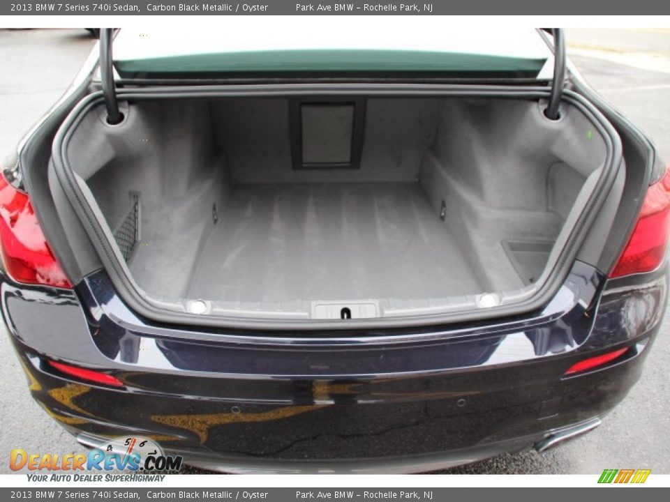 2013 BMW 7 Series 740i Sedan Trunk Photo #20