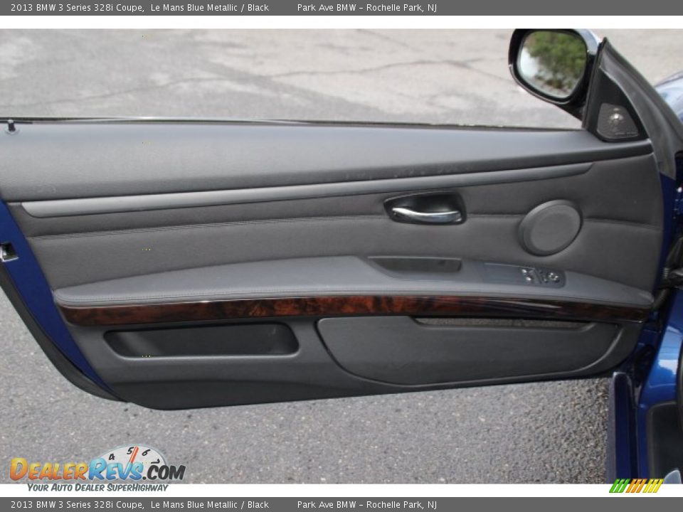 Door Panel of 2013 BMW 3 Series 328i Coupe Photo #8