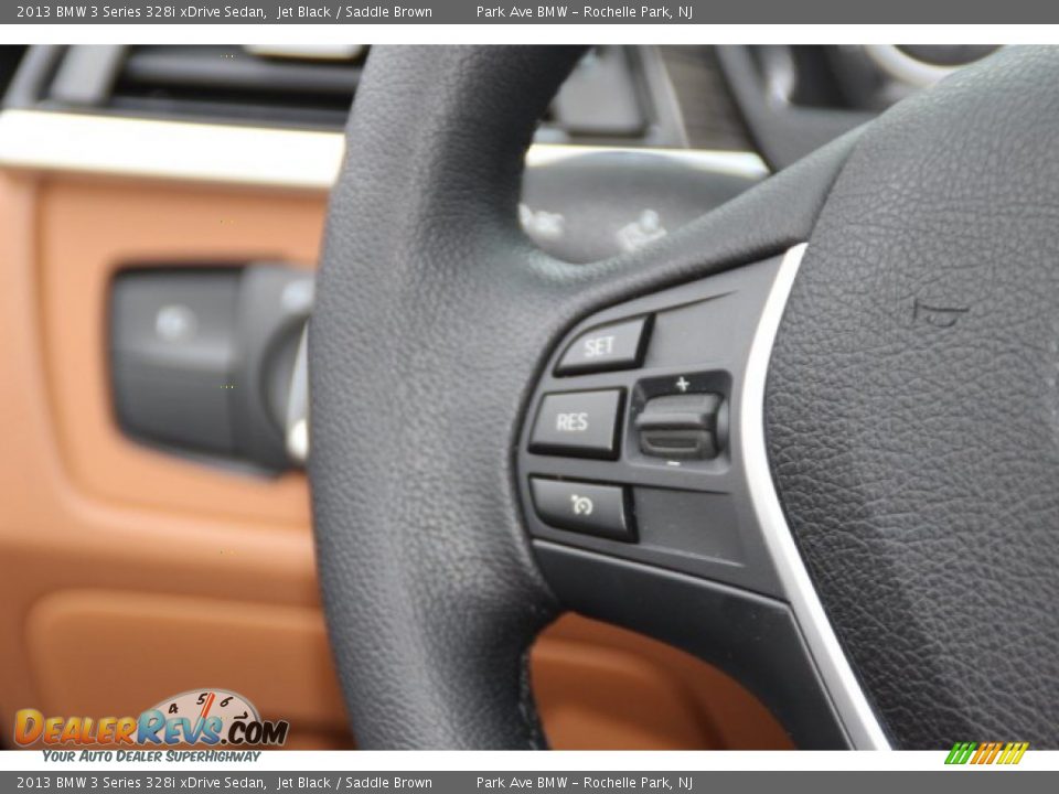 Controls of 2013 BMW 3 Series 328i xDrive Sedan Photo #16