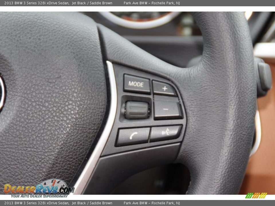 Controls of 2013 BMW 3 Series 328i xDrive Sedan Photo #17
