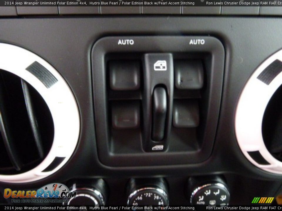 2014 Jeep Wrangler Unlimited Polar Edition 4x4 Hydro Blue Pearl / Polar Edition Black w/Pearl Accent Stitching Photo #17
