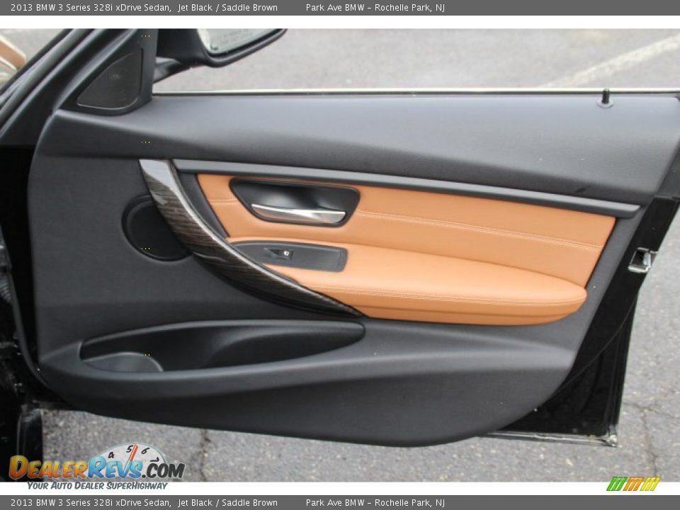 Door Panel of 2013 BMW 3 Series 328i xDrive Sedan Photo #24