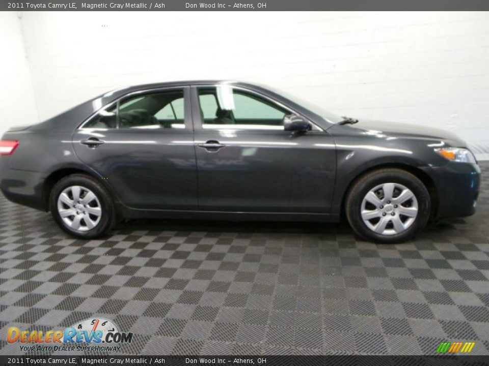 2011 Toyota Camry LE Magnetic Gray Metallic / Ash Photo #3