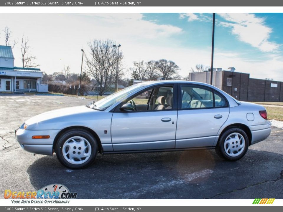 2002 Saturn S Series SL2 Sedan Silver / Gray Photo #3