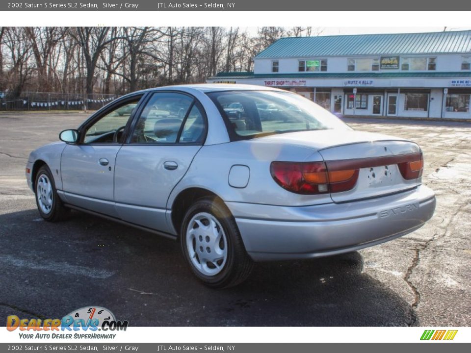 2002 Saturn S Series SL2 Sedan Silver / Gray Photo #4