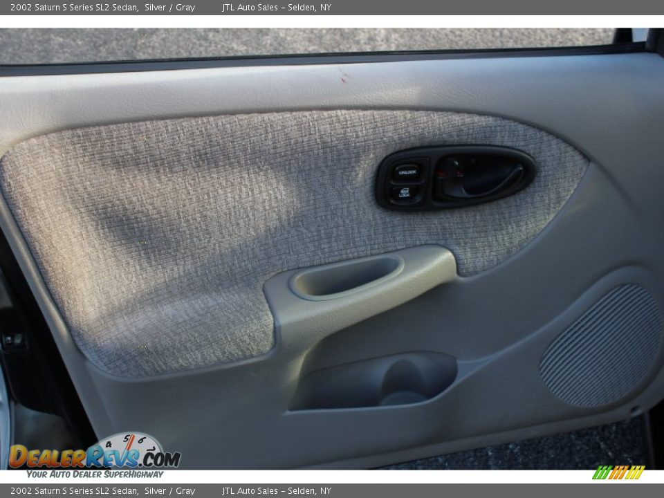 2002 Saturn S Series SL2 Sedan Silver / Gray Photo #11