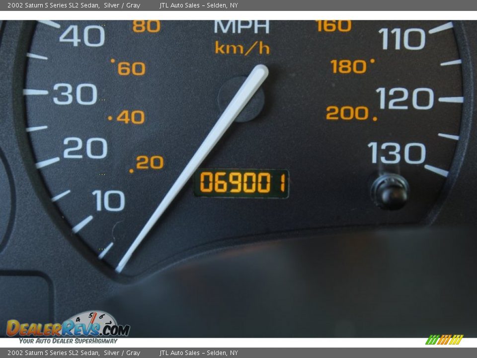 2002 Saturn S Series SL2 Sedan Silver / Gray Photo #13