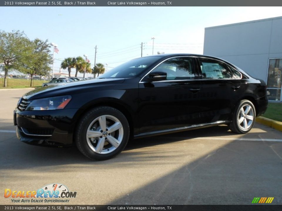 2013 Volkswagen Passat 2.5L SE Black / Titan Black Photo #3