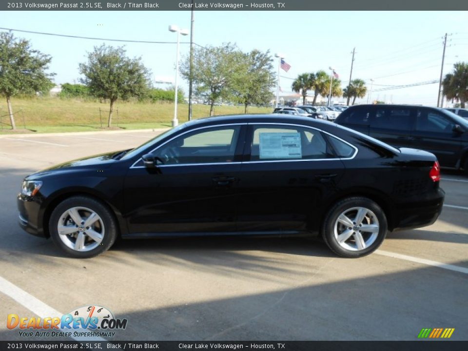 2013 Volkswagen Passat 2.5L SE Black / Titan Black Photo #4