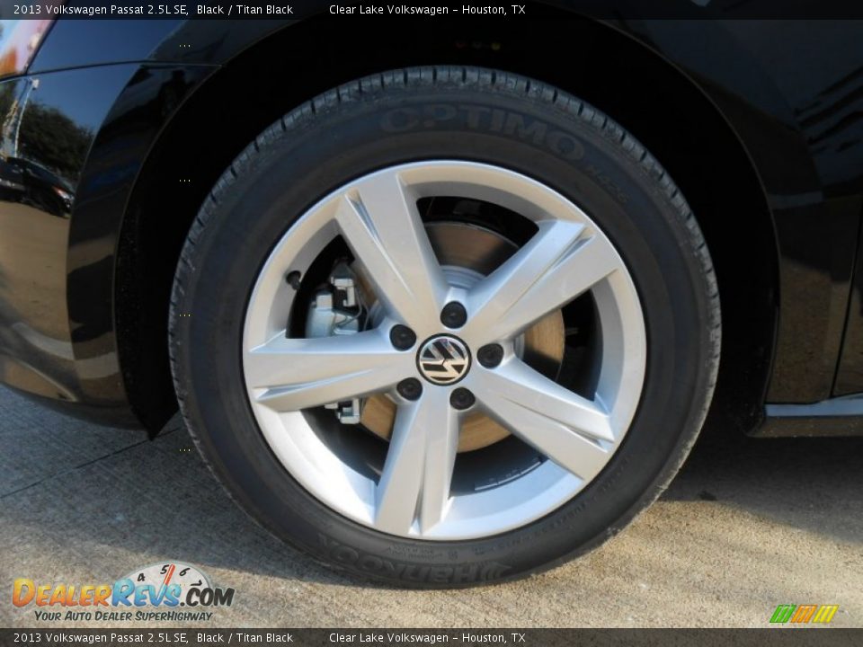 2013 Volkswagen Passat 2.5L SE Black / Titan Black Photo #9