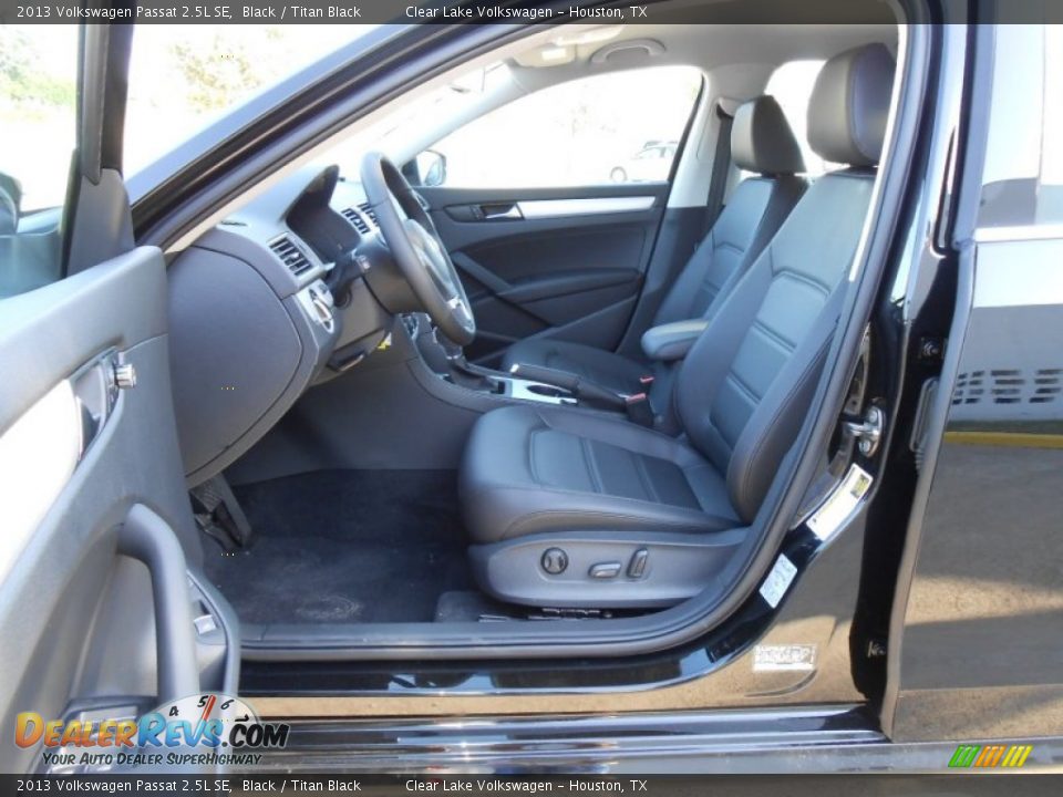 2013 Volkswagen Passat 2.5L SE Black / Titan Black Photo #11