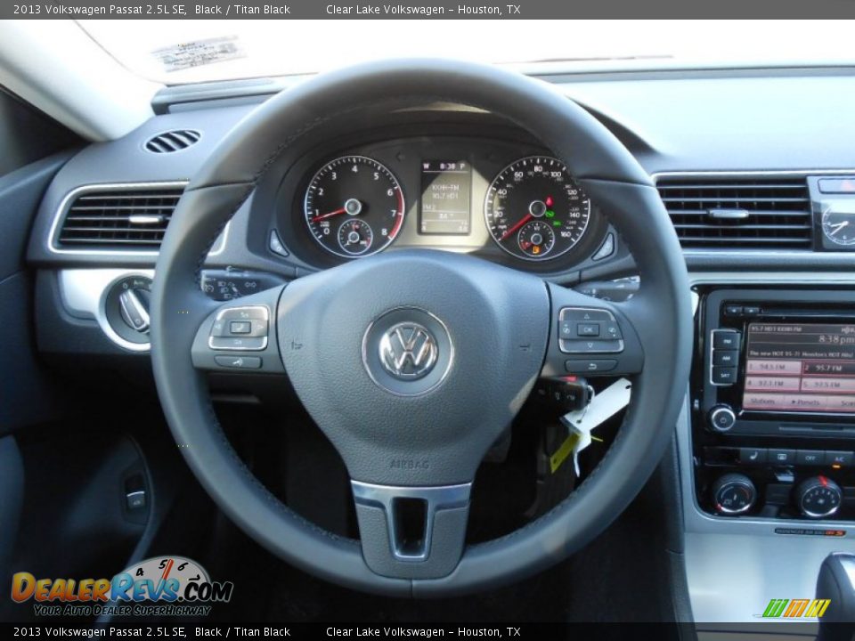 2013 Volkswagen Passat 2.5L SE Black / Titan Black Photo #16
