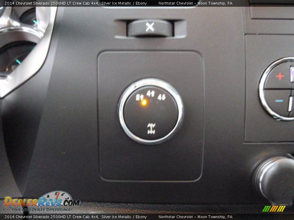 2014 Chevrolet Silverado 2500HD LT Crew Cab 4x4 Silver Ice Metallic / Ebony Photo #17