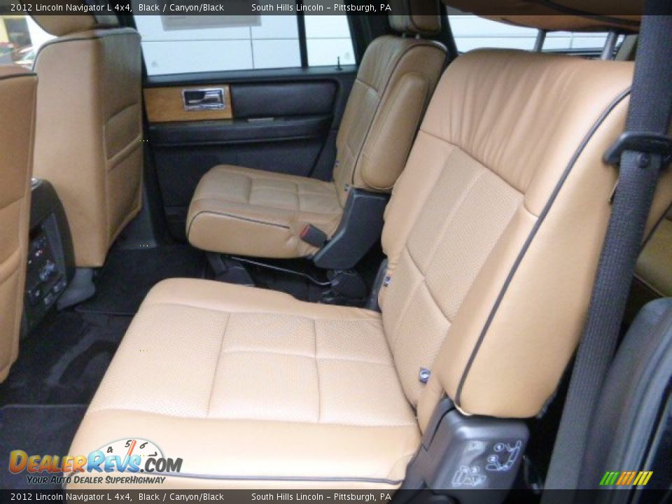 Rear Seat of 2012 Lincoln Navigator L 4x4 Photo #16