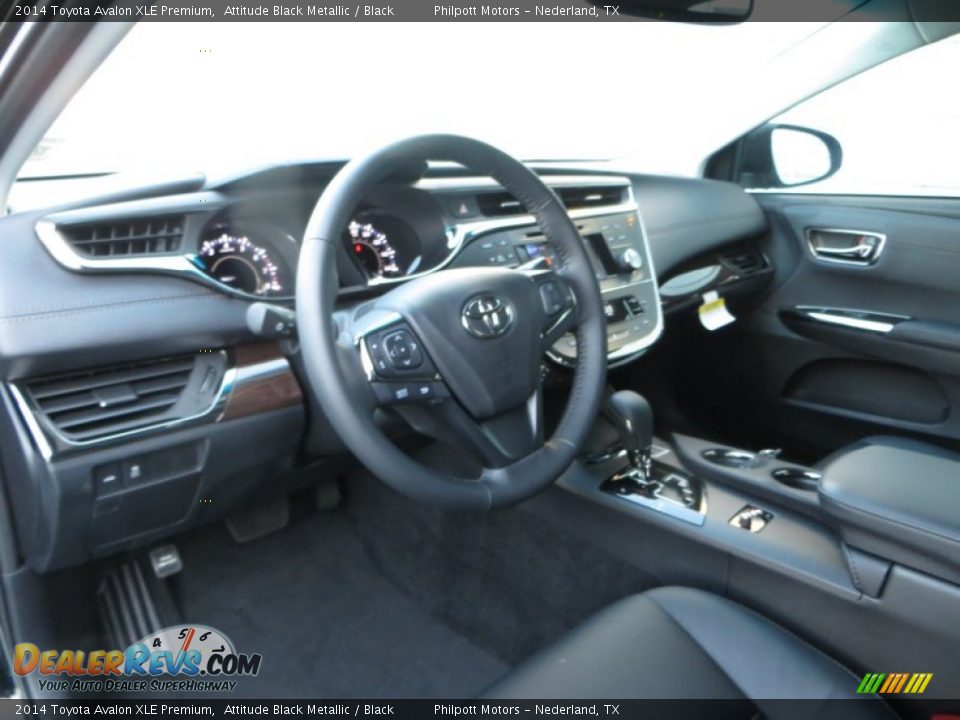 Black Interior - 2014 Toyota Avalon XLE Premium Photo #25