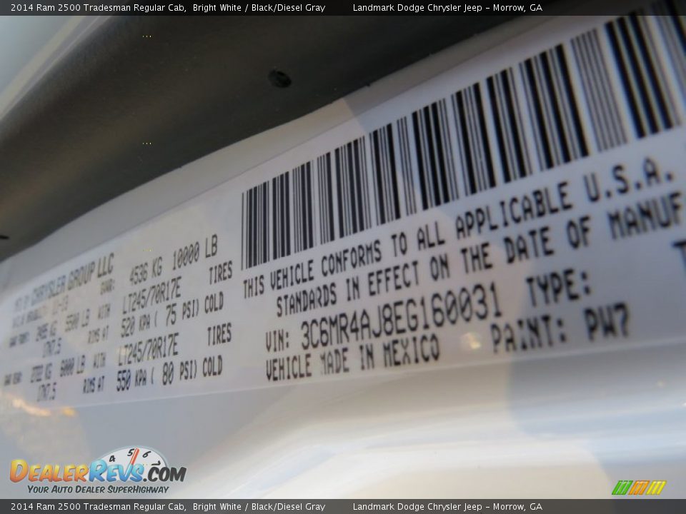 2014 Ram 2500 Tradesman Regular Cab Bright White / Black/Diesel Gray Photo #10