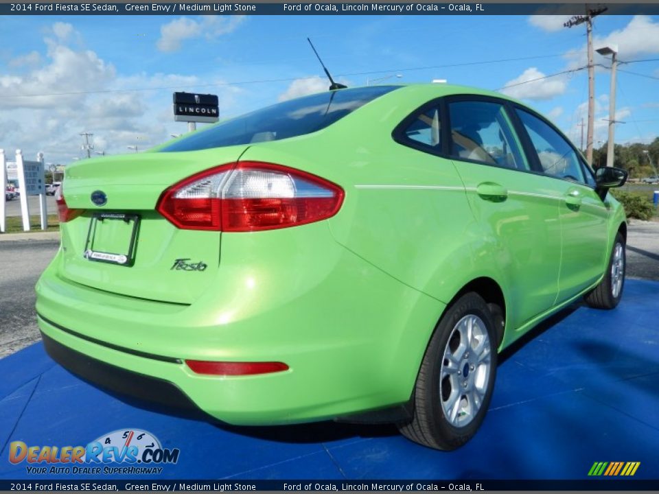 2014 Ford Fiesta SE Sedan Green Envy / Medium Light Stone Photo #3