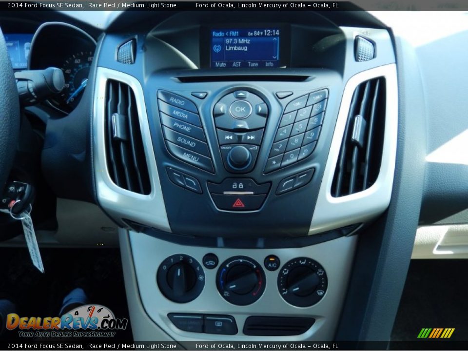 2014 Ford Focus SE Sedan Race Red / Medium Light Stone Photo #10