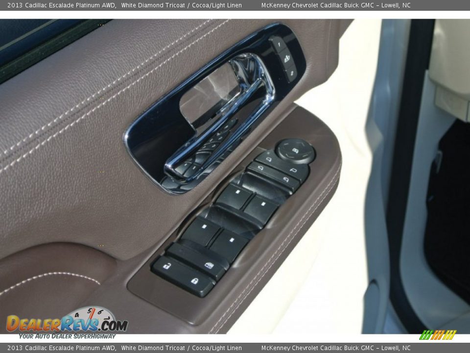 2013 Cadillac Escalade Platinum AWD White Diamond Tricoat / Cocoa/Light Linen Photo #10