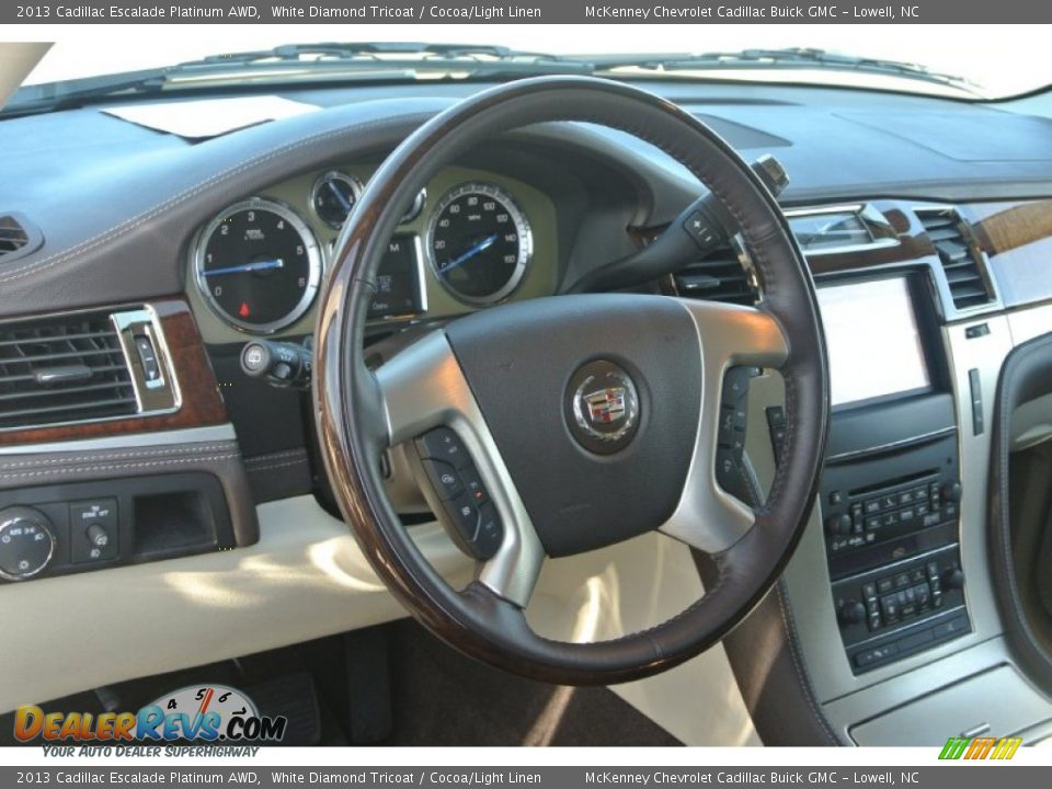 2013 Cadillac Escalade Platinum AWD White Diamond Tricoat / Cocoa/Light Linen Photo #24