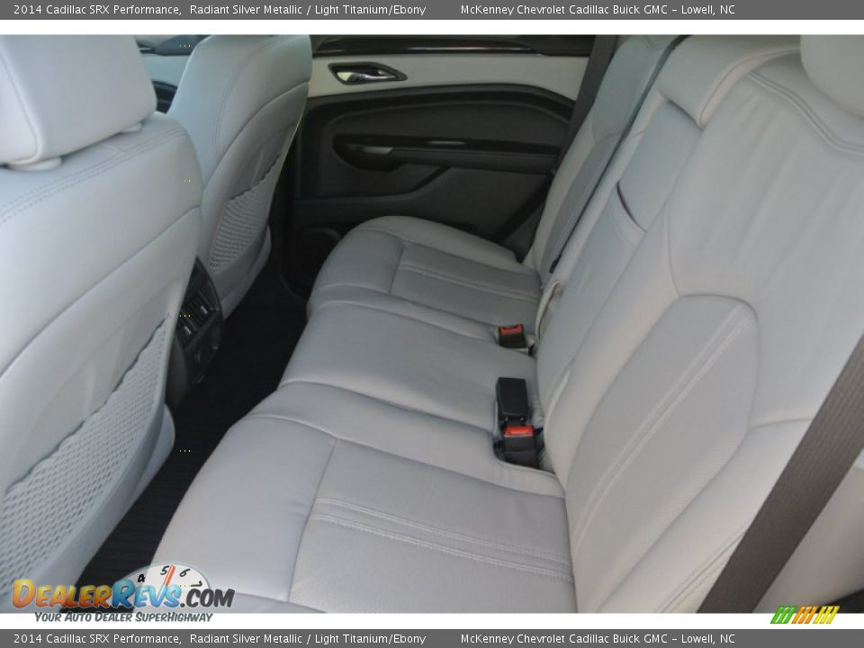 2014 Cadillac SRX Performance Radiant Silver Metallic / Light Titanium/Ebony Photo #15