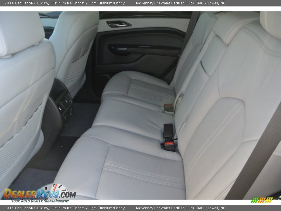 2014 Cadillac SRX Luxury Platinum Ice Tricoat / Light Titanium/Ebony Photo #16