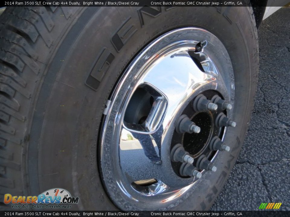 2014 Ram 3500 SLT Crew Cab 4x4 Dually Bright White / Black/Diesel Gray Photo #9