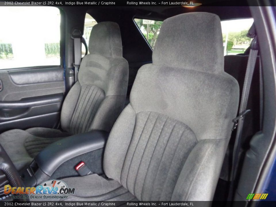 2002 Chevrolet Blazer LS ZR2 4x4 Indigo Blue Metallic / Graphite Photo #10